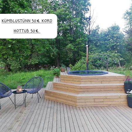 Jaagu Majad Hotel Suuremoisa  Екстериор снимка